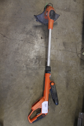 Black & Decker NST2118 String Trimmer