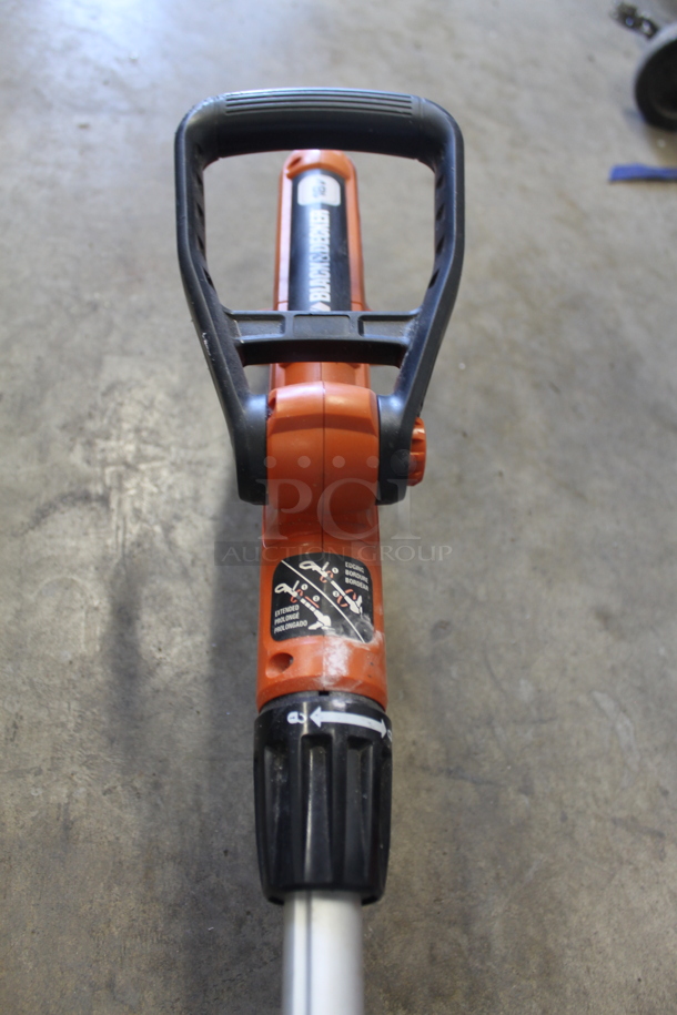 Black & Decker NST2118 String Trimmer - Image 2 of 5