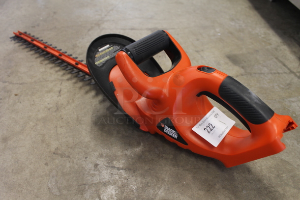 Black & Decker NHT518 Hedge Trimmer - Image 1 of 6