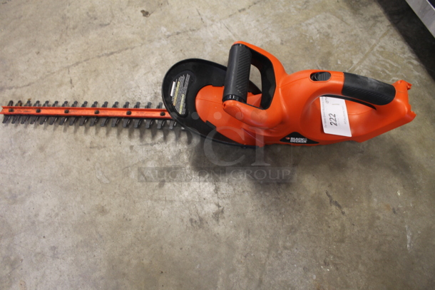 Black & Decker NHT518 Hedge Trimmer - Image 3 of 6