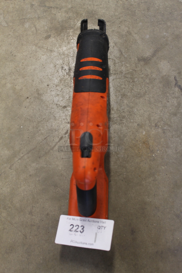 Black & Decker CRS180 Reciprocating Saw - Image 2 of 5