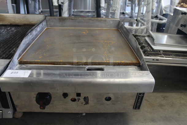 2023 Venancio R24CT-24T Stainless Steel Commercial Countertop Natural Gas Powered Flat Top Griddle. 25,000 BTU. - Image 1 of 3