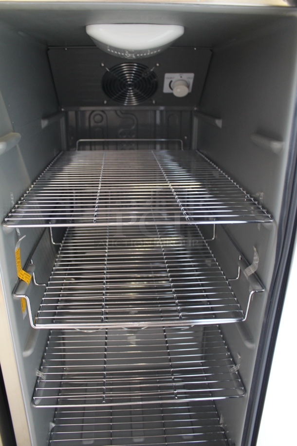 BRAND NEW SCRATCH AND DENT! Whynter BOR-326FS Stainless Steel Mini Single Door Outdoor Cooler. 3.2 cu. ft. 115 Volts, 1 Phase. Tested and Working! - Image 2 of 3