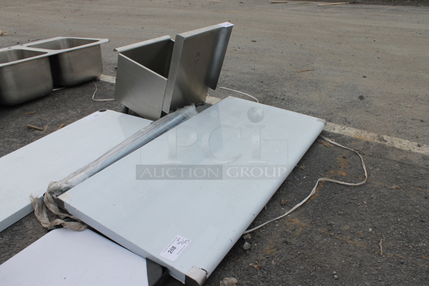 BRAND NEW SCRATCH AND DENT! Stainless Steel Table - Image 4 of 4