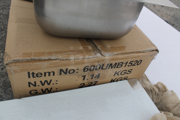 3 BRAND NEW SCRATCH AND DENT! Regency 600UMB1520 10" x 14" x 5" 20 Gauge Stainless Steel One Compartment Undermount Sink Bays. 3 Times Your Bid! - Image 5 of 5