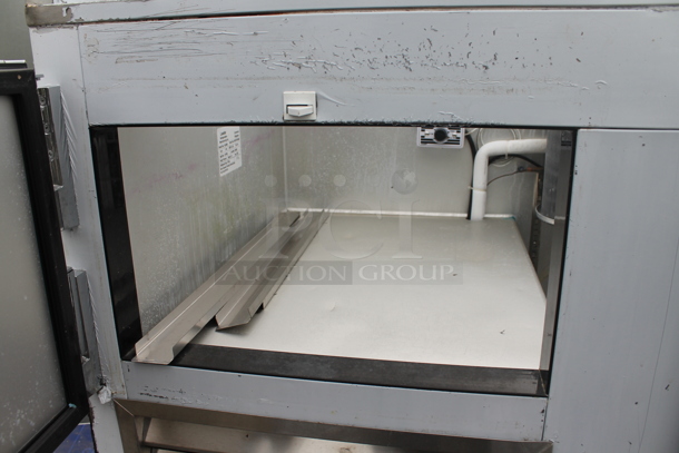 2021 Leader NLM48 Stainless Steel Commercial Prep Table on Commercial Casters. 115 Volts, 1 Phase. Tested and Powers On But Does Not Get Cold - Image 4 of 6