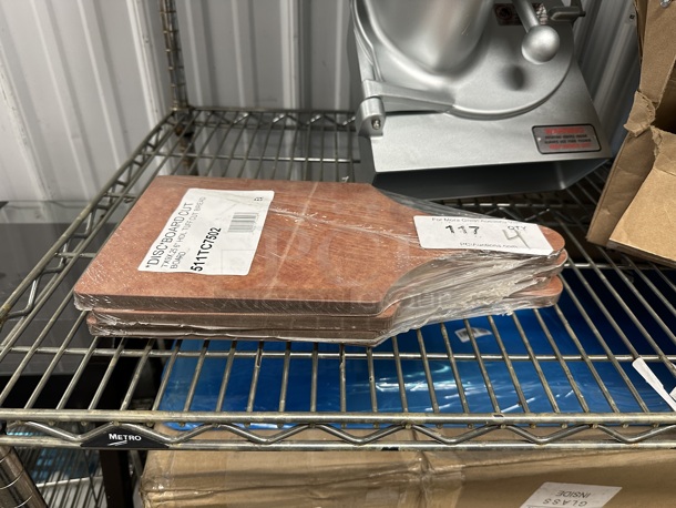 4 BRAND NEW SCRATCH AND DENT! San Jamar 511TC7502 TC7502 7" x 9" x 1/2" Tuff-Cut Bread Board with Handle. 4 Times Your Bid! - Image 4 of 5