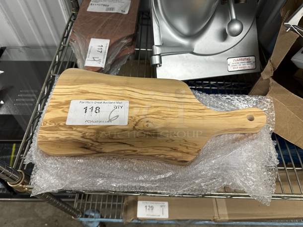 6 BRAND NEW SCRATCH AND DENT! Wooden Bread Board with Handle. 6 Times Your Bid! - Image 4 of 4