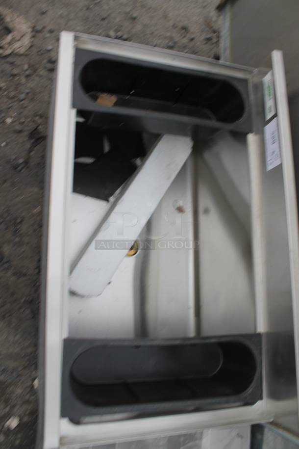 BRAND NEW SCRATCH AND DENT! Regency 600IB1830 Stainless Steel 18" x 30" Underbar Ice Bin - 98 lb. No Legs.  - Image 3 of 4