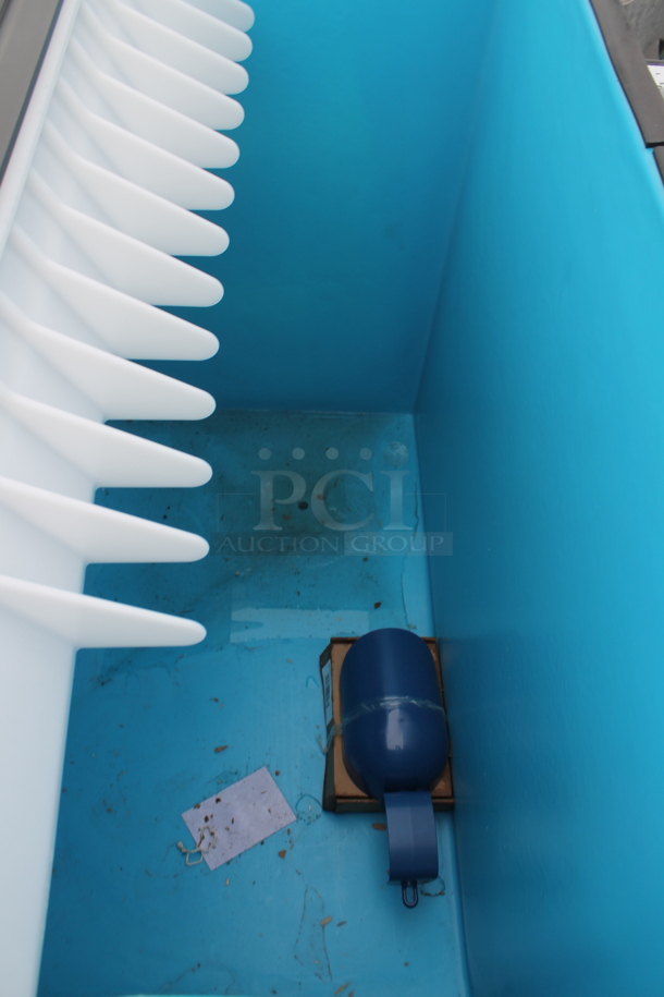 BRAND NEW SCRATCH AND DENT! 2021 Manitowoc D970 Stainless Steel Commercial  Ice Storage Bin - 882 lb. - Image 5 of 6
