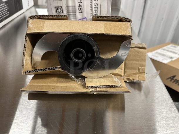 BRAND NEW SCRATCH AND DENT! Waring WFP14S1 929WFP14S1 S Blade - Image 3 of 5
