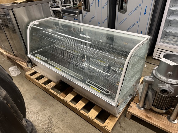 BRAND NEW SCRATCH AND DENT! Avantco 360BCC60HCW Metal Commercial 60" White Refrigerated Countertop Bakery Display Case with LED Lighting. See Pictures For Right Side Glass Pane Damage. 110-120 Volts, 1 Phase. Tested and Working! - Image 2 of 6