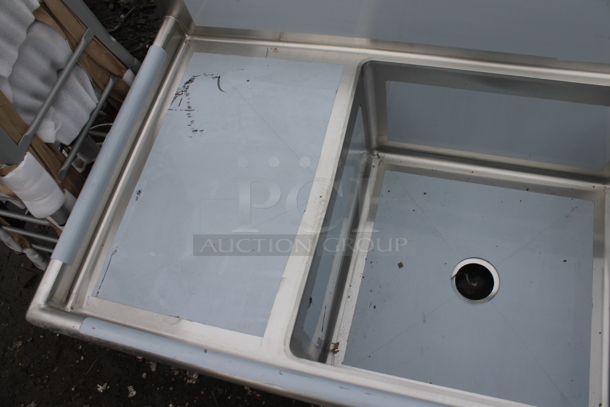 BRAND NEW SCRATCH AND DENT! Regency 600S22424218 Stainless Steel Commercial 2 Bay Sink w/ Dual Drain Boards. No Legs. Bays 24x24. Drain Boards 16.5x26 - Image 3 of 5