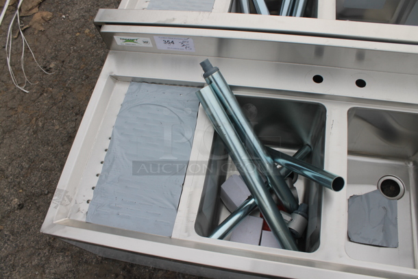 BRAND NEW SCRATCH AND DENT! Regency 600B42172213 Stainless Steel 4 Bowl Underbar Sink with Two Drainboards. Bays 10x14. Drain Boards 11x15 - Image 3 of 6