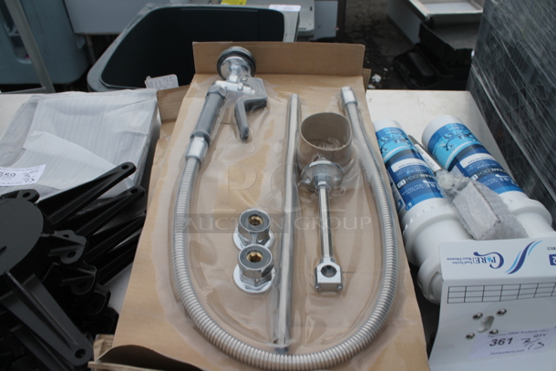 BRAND NEW SCRATCH AND DENT! Faucet Set - Image 3 of 6