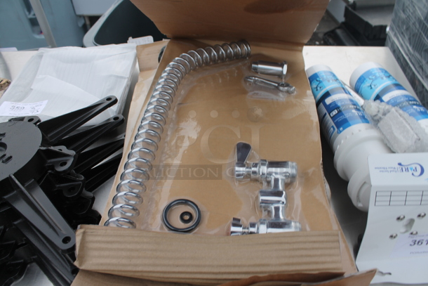 BRAND NEW SCRATCH AND DENT! Faucet Set - Image 4 of 6