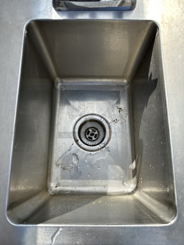 Stainless Steel Commercial Single Bay Sink w/ Faucet, Handles and Side Splash Guards.  - Image 4 of 5