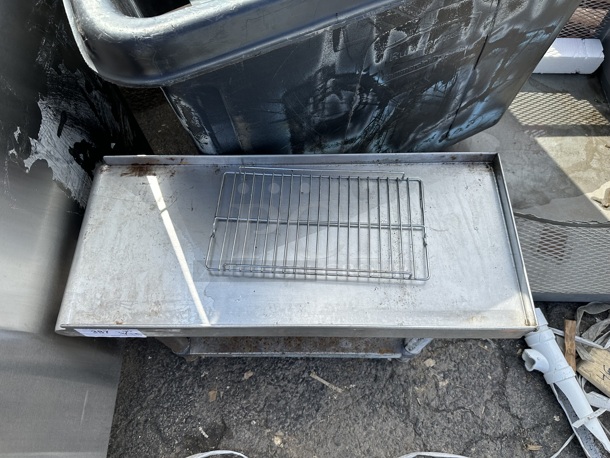 Stainless Steel Commercial Equipment Stand w/ Metal Under Shelf. - Image 2 of 3