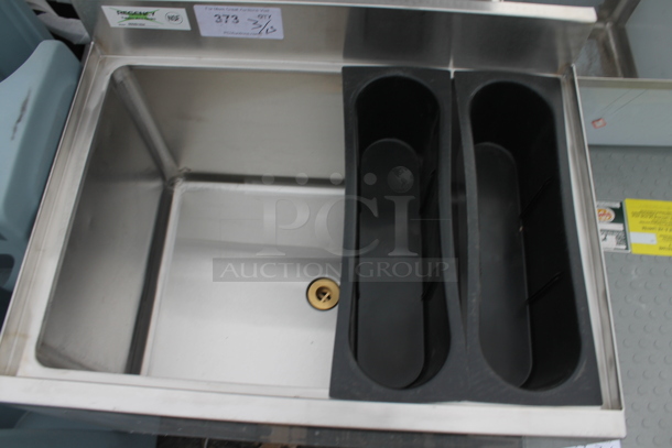 BRAND NEW SCRATCH AND DENT! Regency 600IB1824 Stainless Steel 18" x 24" Underbar Ice Bin - 77 lb. - Image 3 of 5