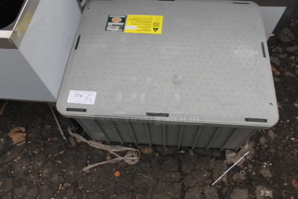 BRAND NEW SCRATCH AND DENT! Endura 3935A03 70 lb. 35 GPM Grease Trap with 3" Hub - Image 4 of 5