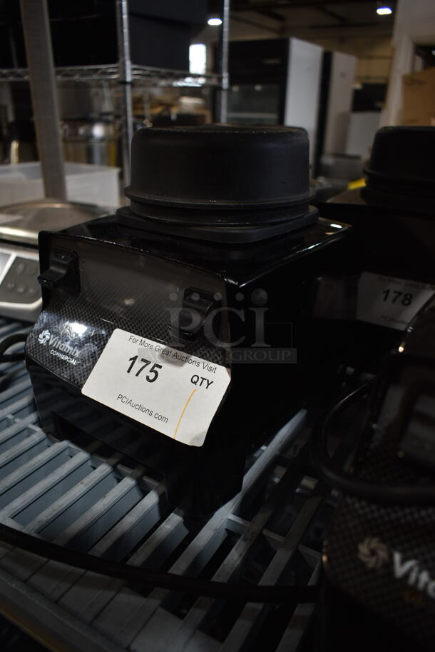 2019 Vita-Mix VM0100 Metal Countertop Blender Base w/ Pitcher Lid. 120 Volts, 1 Phase. Tested and Working! - Image 4 of 5