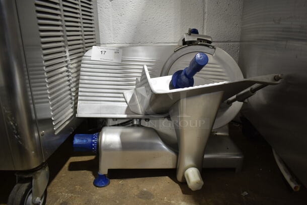 Globe SCR12 Stainless Steel Commercial Countertop Meat Slicer w/ Blade Sharpener. 115 Volts, 1 Phase. Tested and Working! - Image 2 of 4