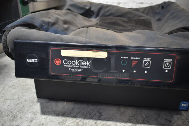 CookTek PTDS II 1800 Stainless Steel Countertop 1800 Watt Induction Thermal Pizza Delivery System w/ Pizza Delivery Bag.  - Image 2 of 4