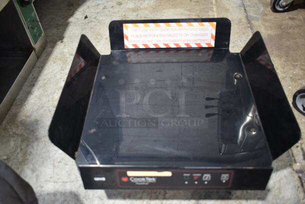 CookTek PTDS II 1800 Stainless Steel Countertop 1800 Watt Induction Thermal Pizza Delivery System w/ Pizza Delivery Bag.  - Image 3 of 4