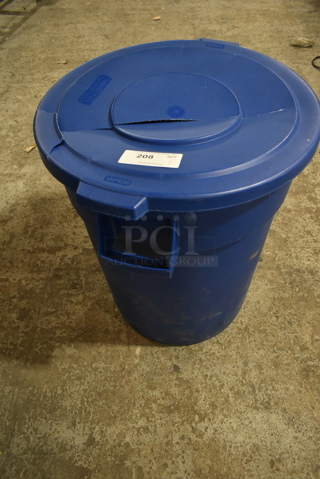 Carlisle Blue Poly Trash Can w/ Cracked Lid.