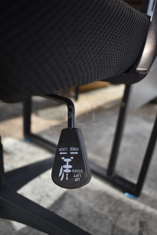Black Office Chair w/ Arm Rests on Casters.  - Image 5 of 5