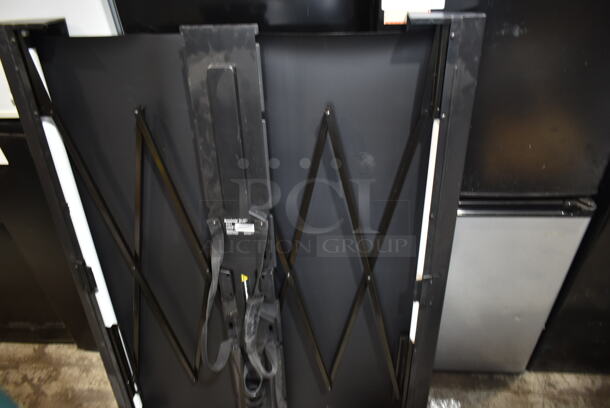 Epson Accolade Duet ELPSC80 Ultra Portable Projector Screen - Image 3 of 7