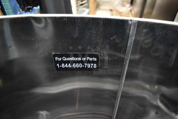iTouchless Stainless Steel Trash Can. - Image 6 of 6