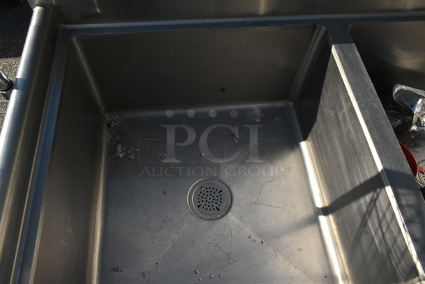 Stainless Steel Commercial 2 Bay Sink. Bays 23x23x12 - Image 2 of 4