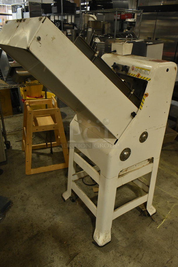 Oliver 797-32NC Metal Commercial Floor Style Bread Loaf Slicer. 115 Volts, 1 Phase. Tested and Working!  - Image 6 of 7