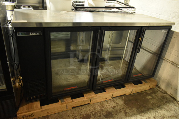 BRAND NEW! 2019 True TBB-24-72G-HC-LD Stainless Steel Commercial 3 Door Back Bar Cooler Merchandiser. 115 Volts, 1 Phase. Tested and Working! - Image 2 of 6