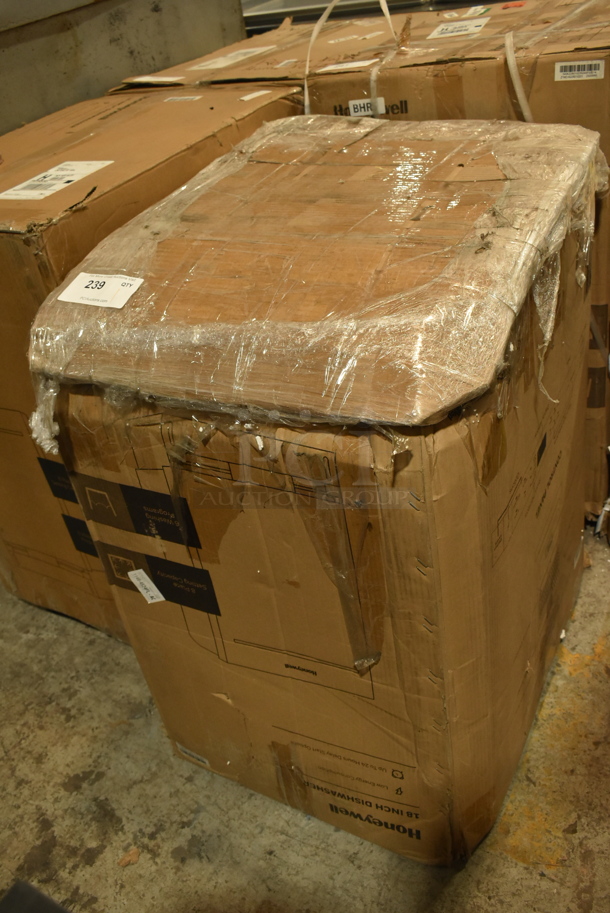 BRAND NEW SCRATCH AND DENT! Honeywell HDS18SS 18" Stainless Steel Undercounter Dishwasher. 120 Volts, 1 Phase. - Image 3 of 6