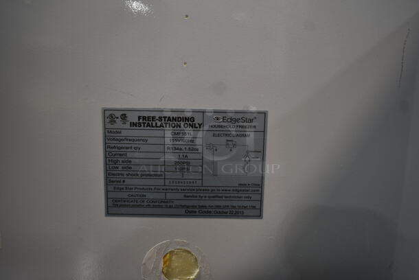 EdgeStar CMF151L Mini Freezer. 115 Volts, 1 Phase. Tested and Powers On But Does Not Get Cold - Image 3 of 3