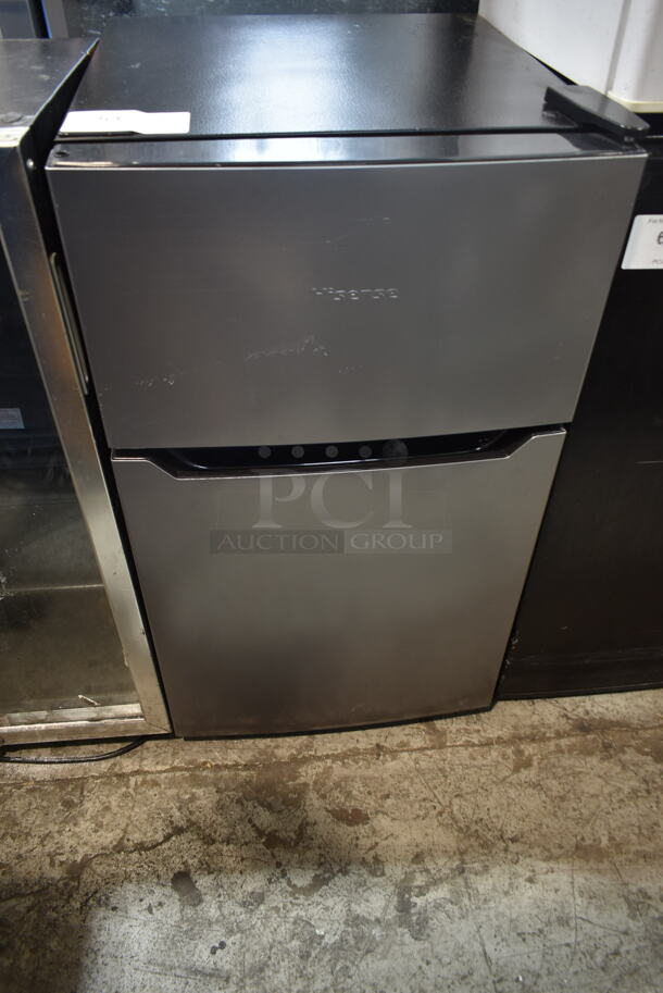 Hisense RT320BASE Mini Cooler and Freezer. 115 Volts, 1 Phase. Tested and Working! - Image 1 of 6