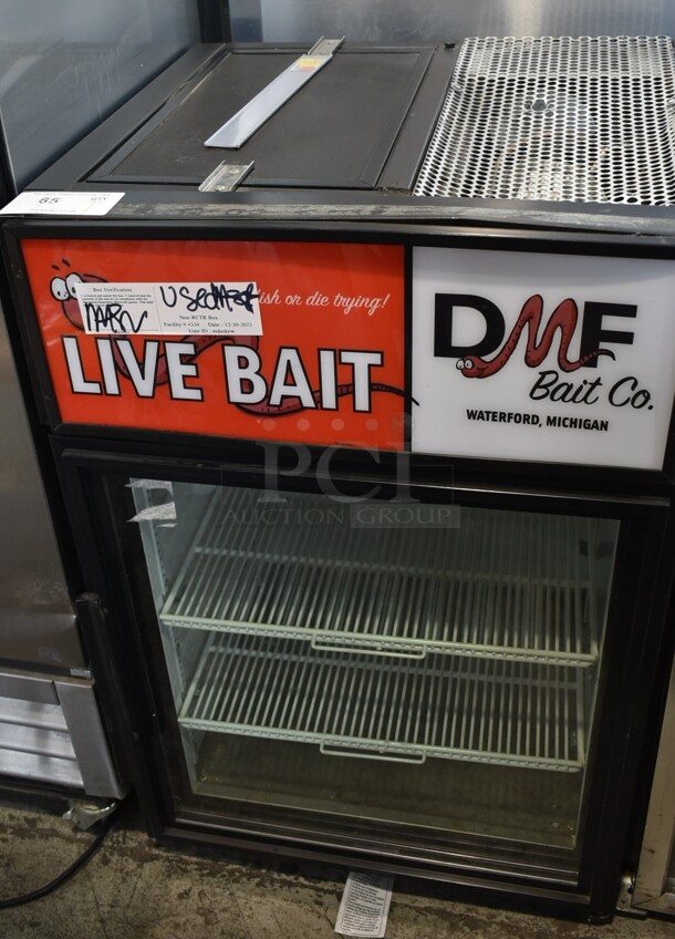 2016 True GDM-05-LD Metal Single Door Mini Cooler Merchandiser. 115 Volts, 1 Phase. Tested and Working!  - Image 1 of 3