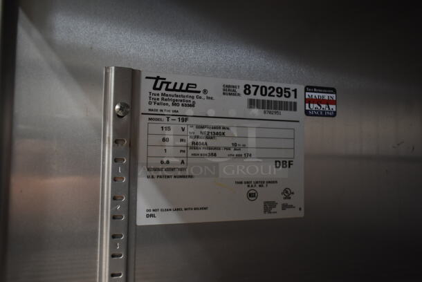 2015 True T-19F Stainless Steel Commercial Single Door Reach In Freezer w/ Poly Coated Racks on Commercial Casters. 115 Volts, 1 Phase. Tested and Working! - Image 4 of 4