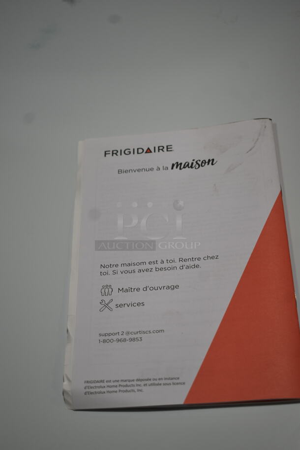 Frigidaire EFRF1003-6COM Metal Chest Freezer. 115 Volts, 1 Phase. Tested and Powers On But Does Not Get Cold - Image 3 of 4