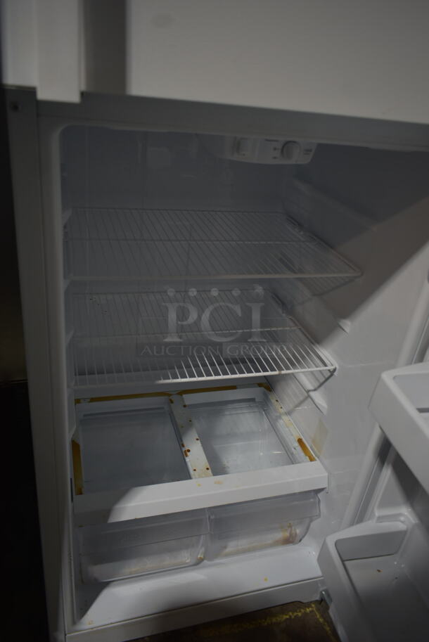 General Electric GE GTS17DTNJRWW Metal Cooler Freezer Combo Unit. 115 Volts, 1 Phase. Tested and Working! - Image 3 of 5