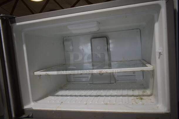Whirlpool WRT511SZDM00 Stainless Steel Cooler Freezer Combo Unit. 115 Volts, 1 Phase.  - Image 2 of 6