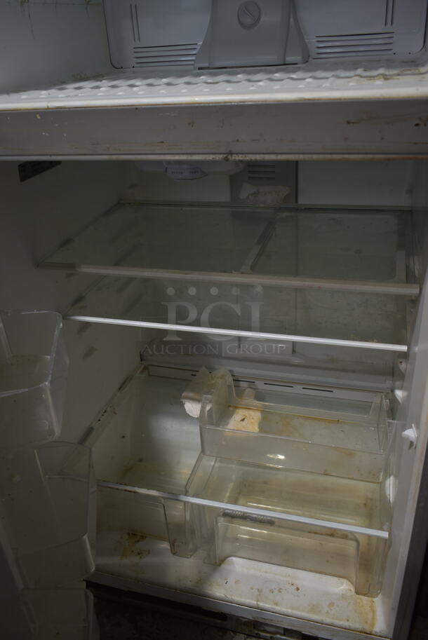 Whirlpool WRT511SZDM00 Stainless Steel Cooler Freezer Combo Unit. 115 Volts, 1 Phase.  - Image 4 of 6