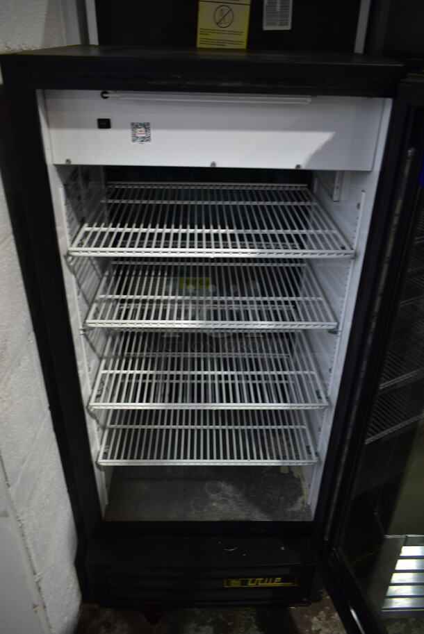 2014 True GDM-10PT-LD Metal Commercial Single Door Reach In Cooler Merchandiser w/ Poly Coated Racks. 115 Volts, 1 Phase. Tested and Working! - Image 2 of 3
