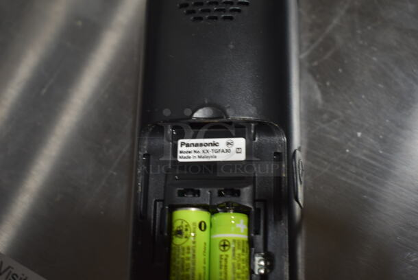 ALL ONE MONEY! Lot of Panasonic Corded Office Telephone and 2 Panasonic Phones on Cradles.  - Image 4 of 7