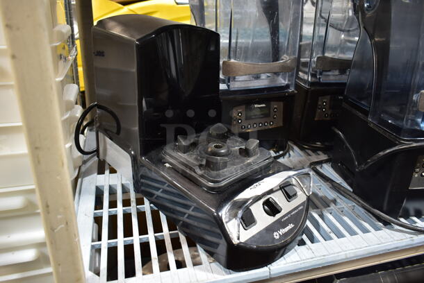 2019 Vita-Mix VM0141A Metal Countertop Blender Base. 120 Volts, 1 Phase. Tested and Working! - Image 2 of 3