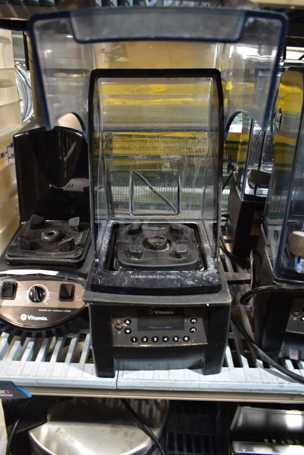 2019 Vita-Mix VM0145 Metal Countertop Blender Base w/ Clear Hinge Cover. 120 Volts, 1 Phase. Tested and Working! - Image 2 of 3