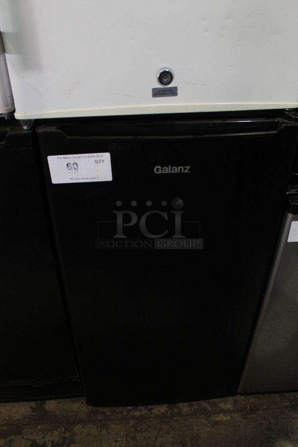 Galanz GLR33MBKE23 Mini Cooler. 120 Volts, 1 Phase. Tested and Working! - Image 1 of 5