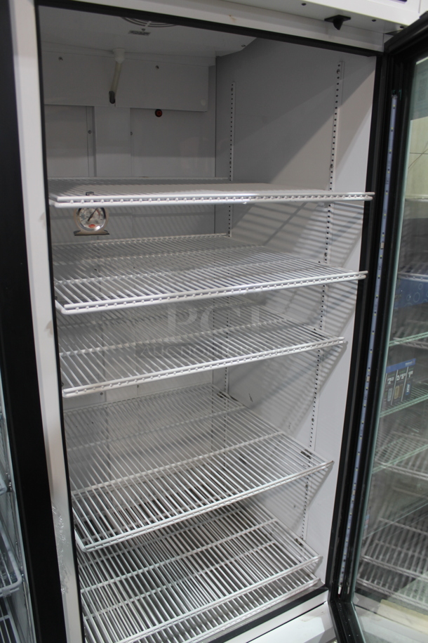 2022 True TSCI-600R-G-PH Metal Commercial Single Door Reach In Cooler Merchandiser w/ Poly Coated Racks. 115 Volts, 1 Phase. Tested and Working! - Image 3 of 4